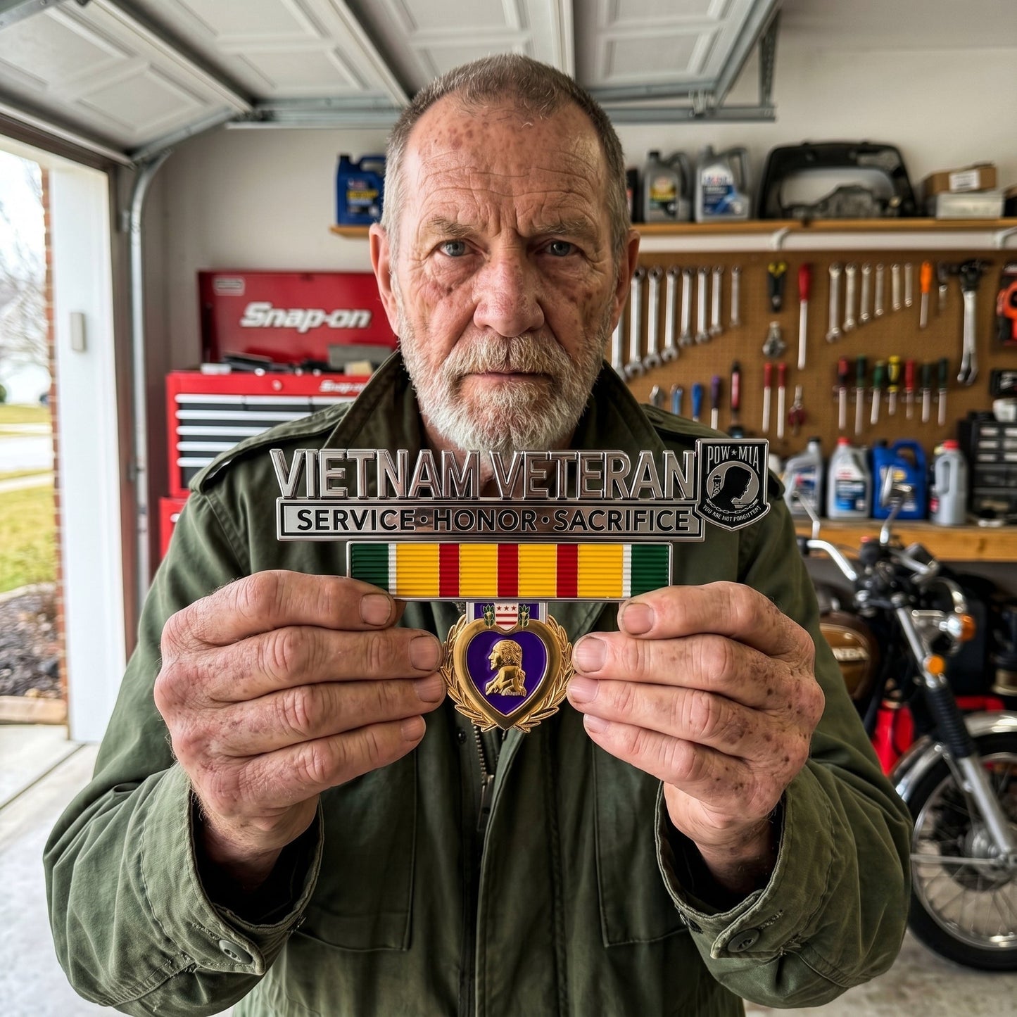 🎖️- Vietnam Veteran Tribute Car Emblem Metal Badge